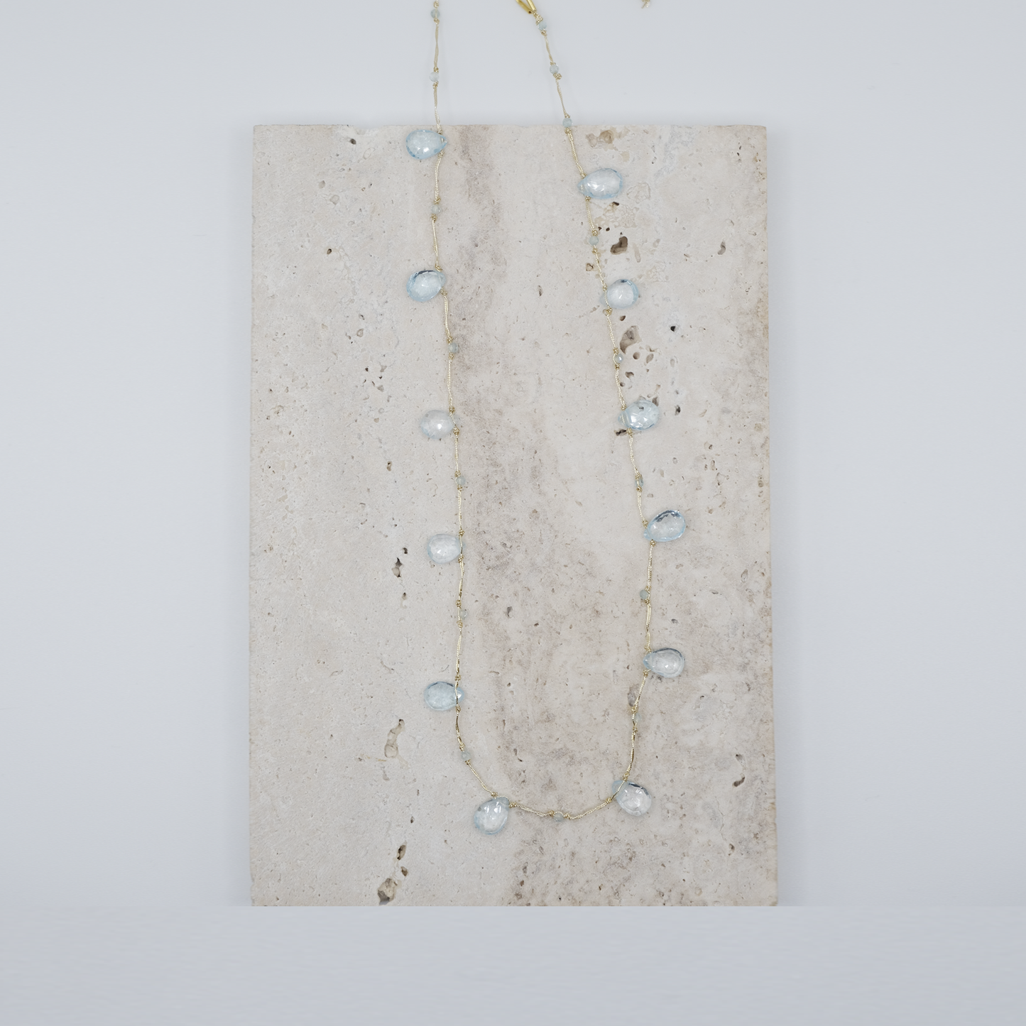Collana Filo dorato & Acquamarina
