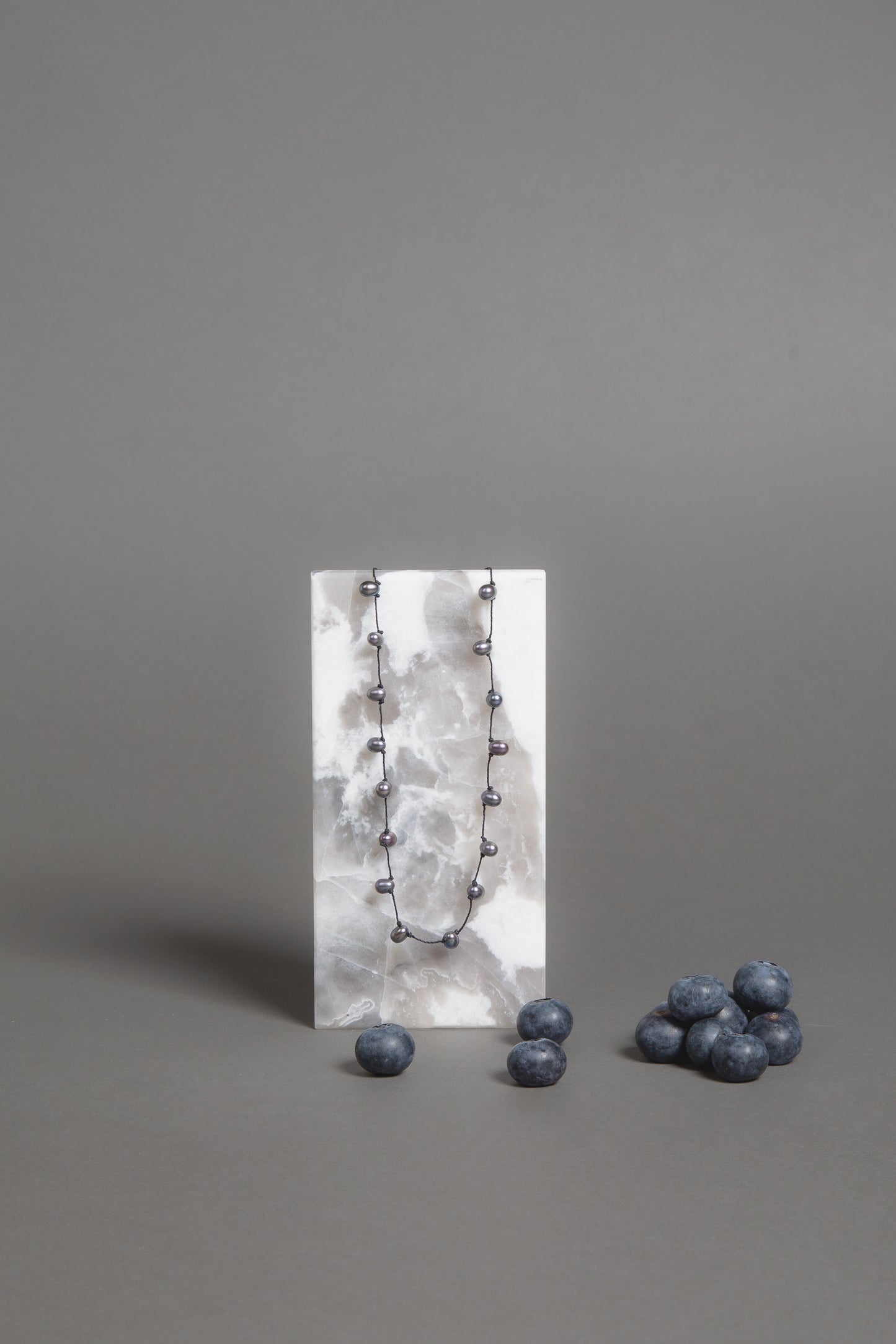 Collana di perle nere